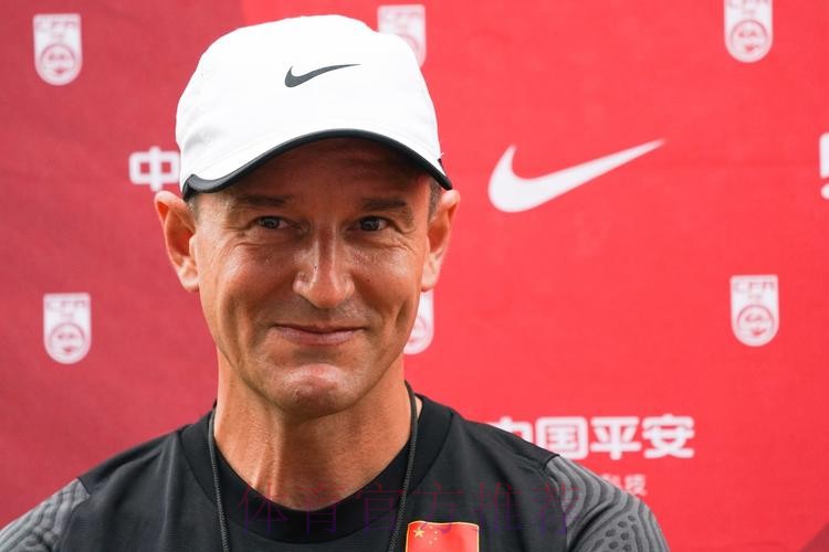 扬科维奇完成续约 继续担任中国U-21国家男子足球队主教练